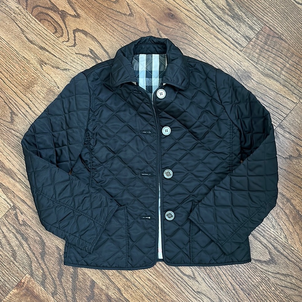Burberry coat, kids size 6y (116cm)